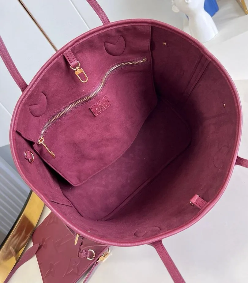 Louis Vuitton Neverfull MM Tote Bag / Wine Gold Hardware - Image 7