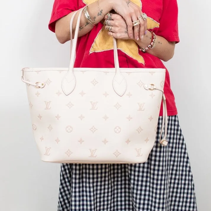 Alternative view of Louis Vuitton Neverfull MM Tote Bag / Eden Gold Hardware