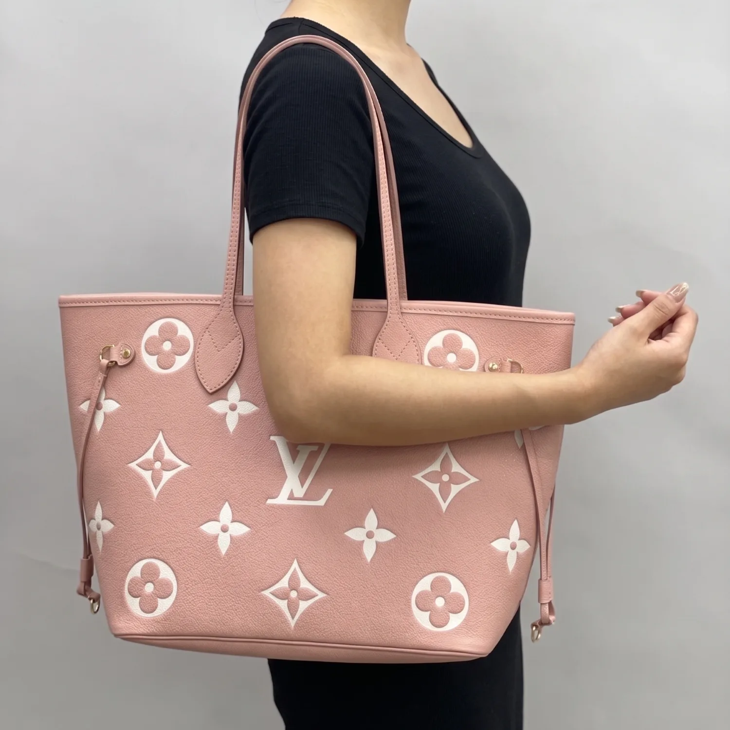 Alternative view of Louis Vuitton Neverfull MM Tote Bag / Pink Monogram Empreinte Gold Hardware