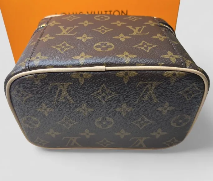 Louis Vuitton Nice Mini Vanity Case / Brown Monogram Gold Hardware - Image 5