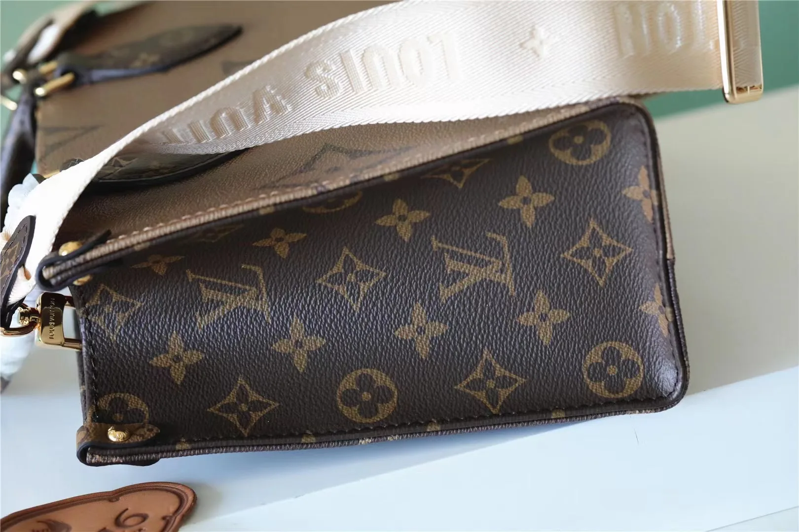 Louis Vuitton OnTheGo PM Tote Bag / Brown Gold Hardware - Image 6