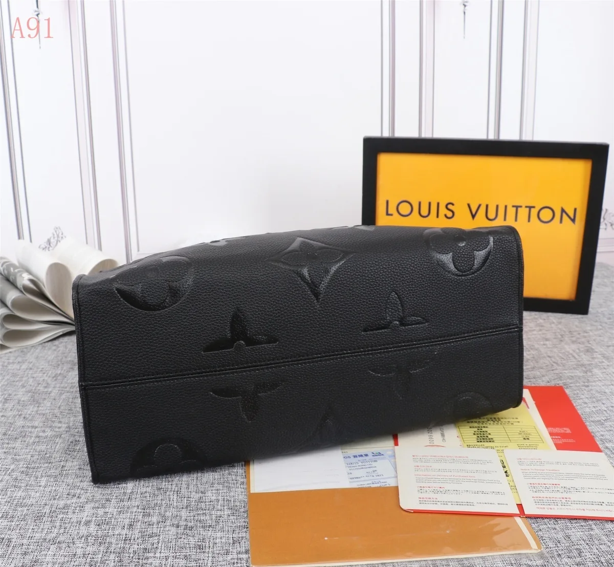 Louis Vuitton Onthego MM Tote Bag / Monogram Empreinte Black Gold Hardware - Image 3
