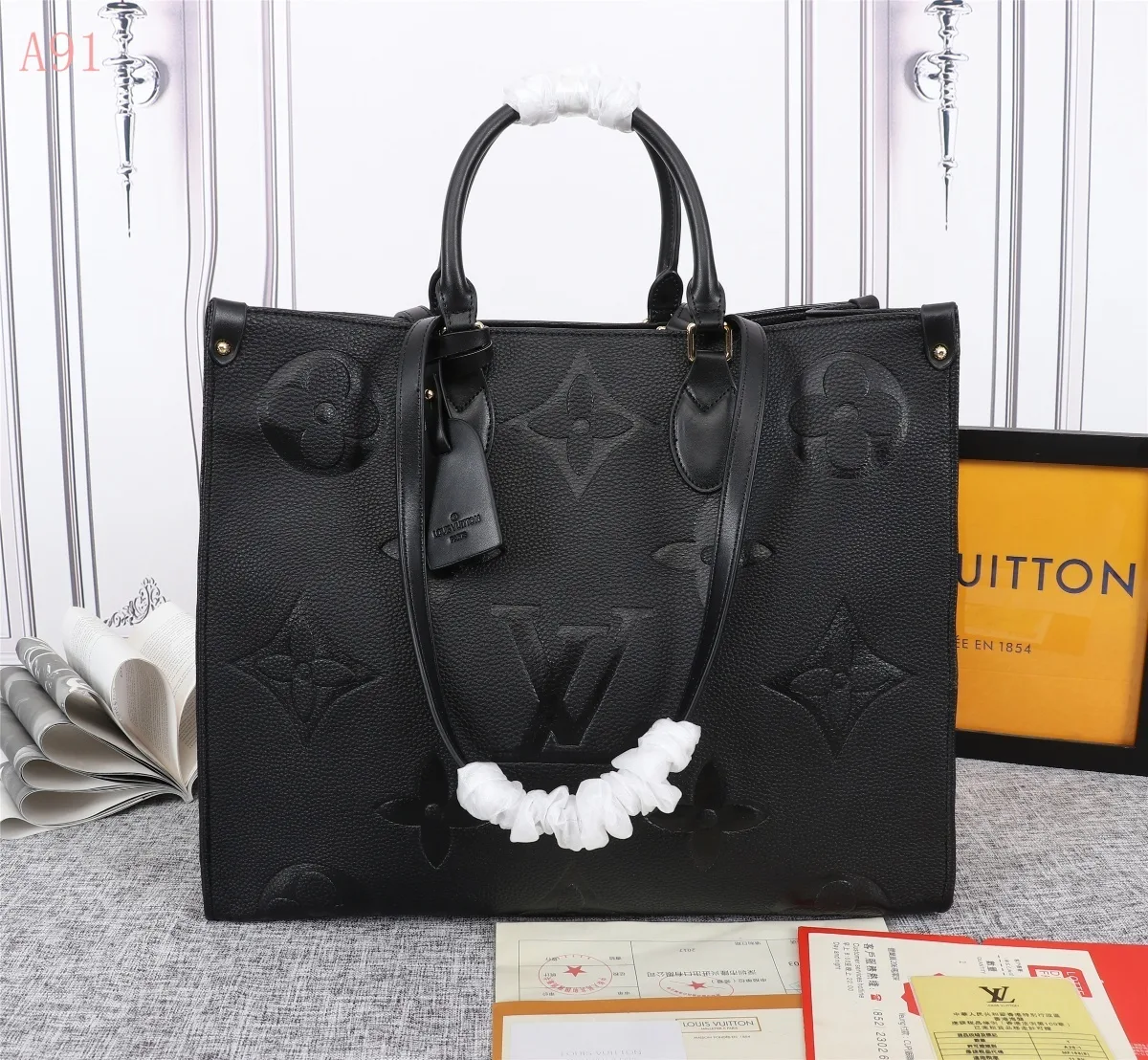 Louis Vuitton Onthego MM Tote Bag / Monogram Empreinte Black Gold Hardware - Image 7
