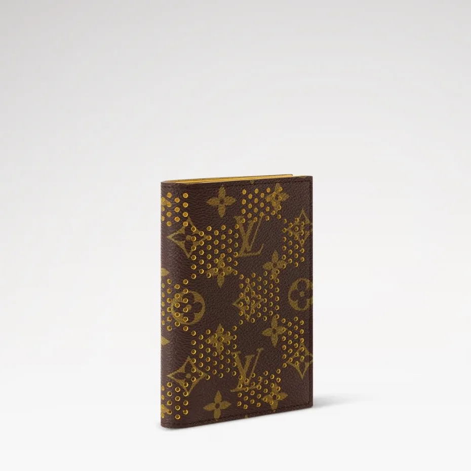 Alternative view of Louis Vuitton Passport Cover / Yellow Monogram