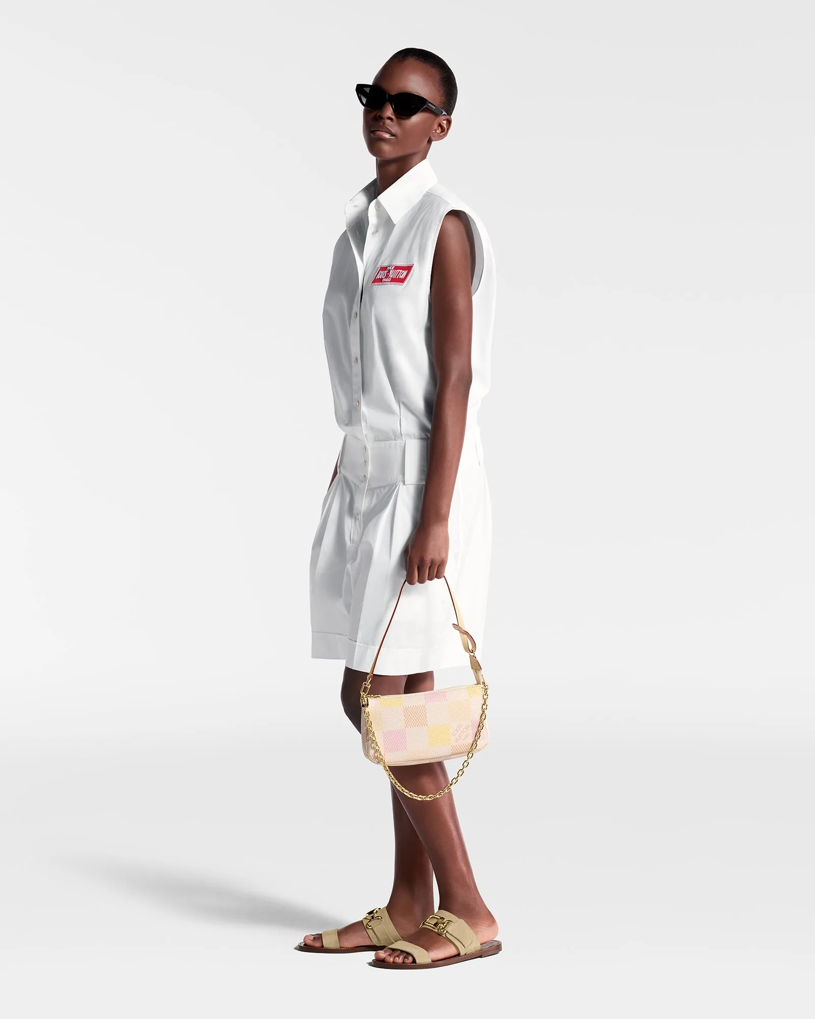 Alternative view of Louis Vuitton Pochette Accessoires Shoulder Bag / Pink Gold Hardware