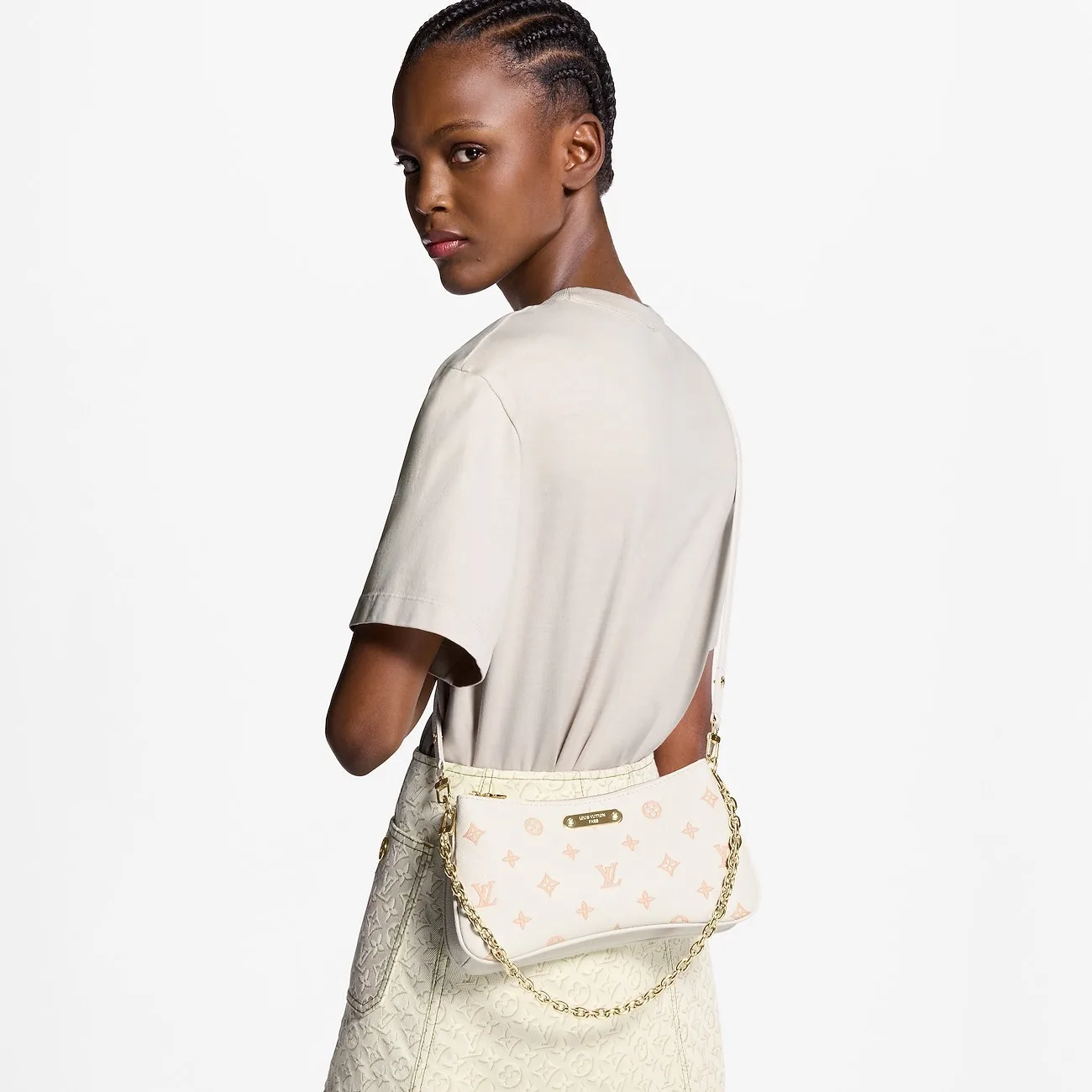 Alternative view of Louis Vuitton Pochette Liv Shoulder Bag / Milky White/ Peach Gold Hardware