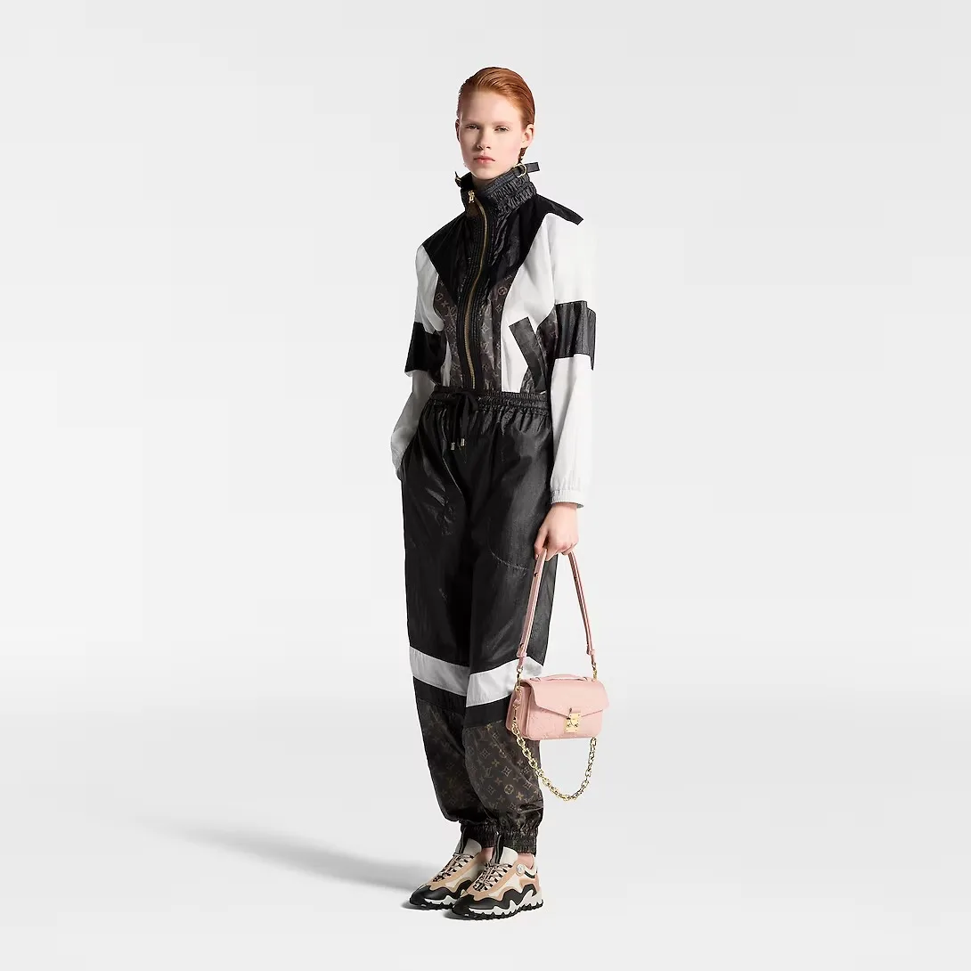 Alternative view of Louis Vuitton Pochette Metis East West Shoulder Bag / Pink Gold Hardware