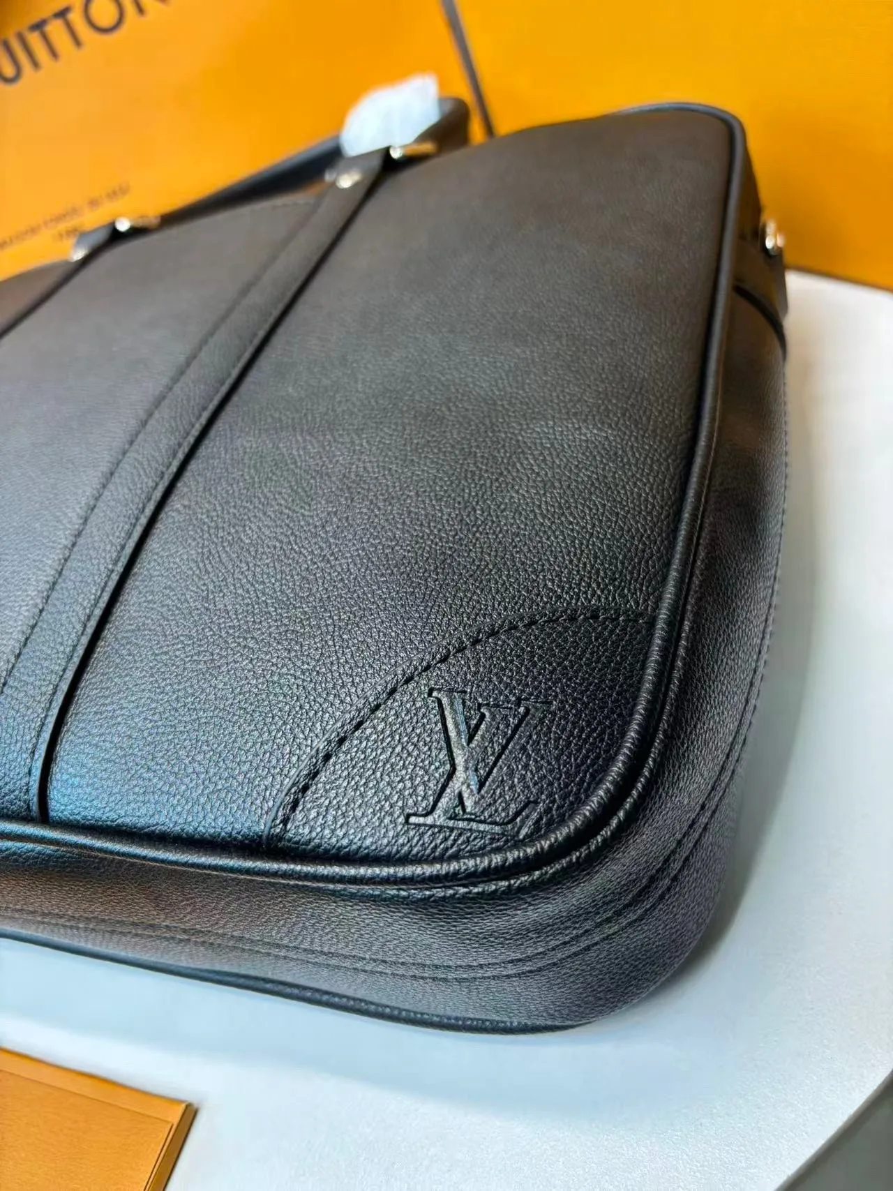 Louis Vuitton Porte-Documents Voyage PM Black / - Image 5