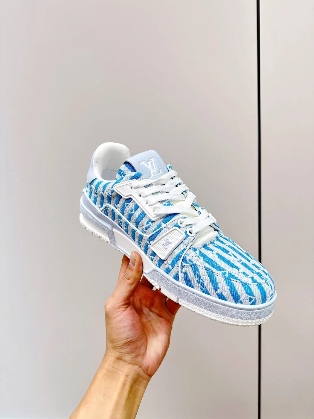 Louis Vuitton Retro Basketball Sneakers Blue - Image 5