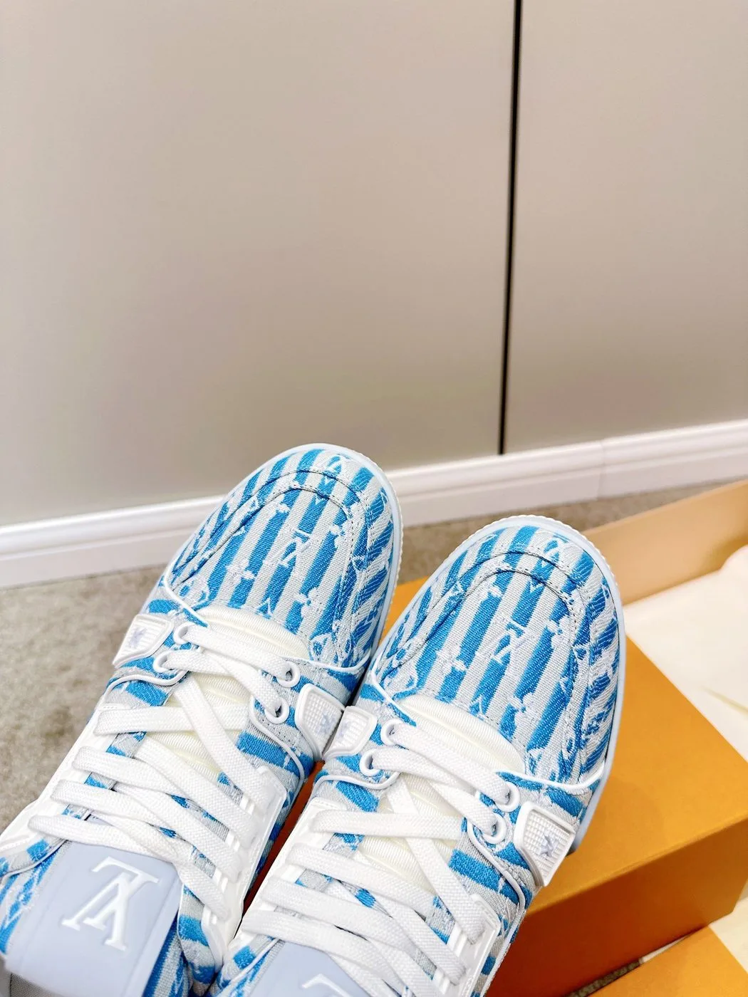 Louis Vuitton Retro Basketball Sneakers Blue - Image 4