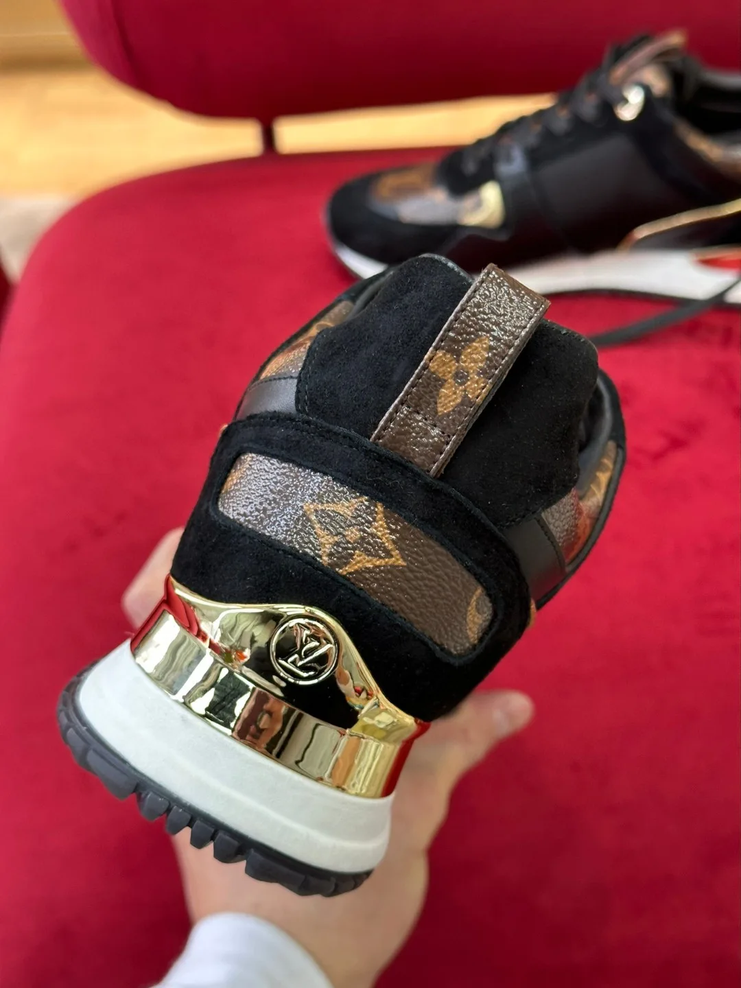 Louis Vuitton Run 55 Sneaker Black 1AAP5L - Image 8