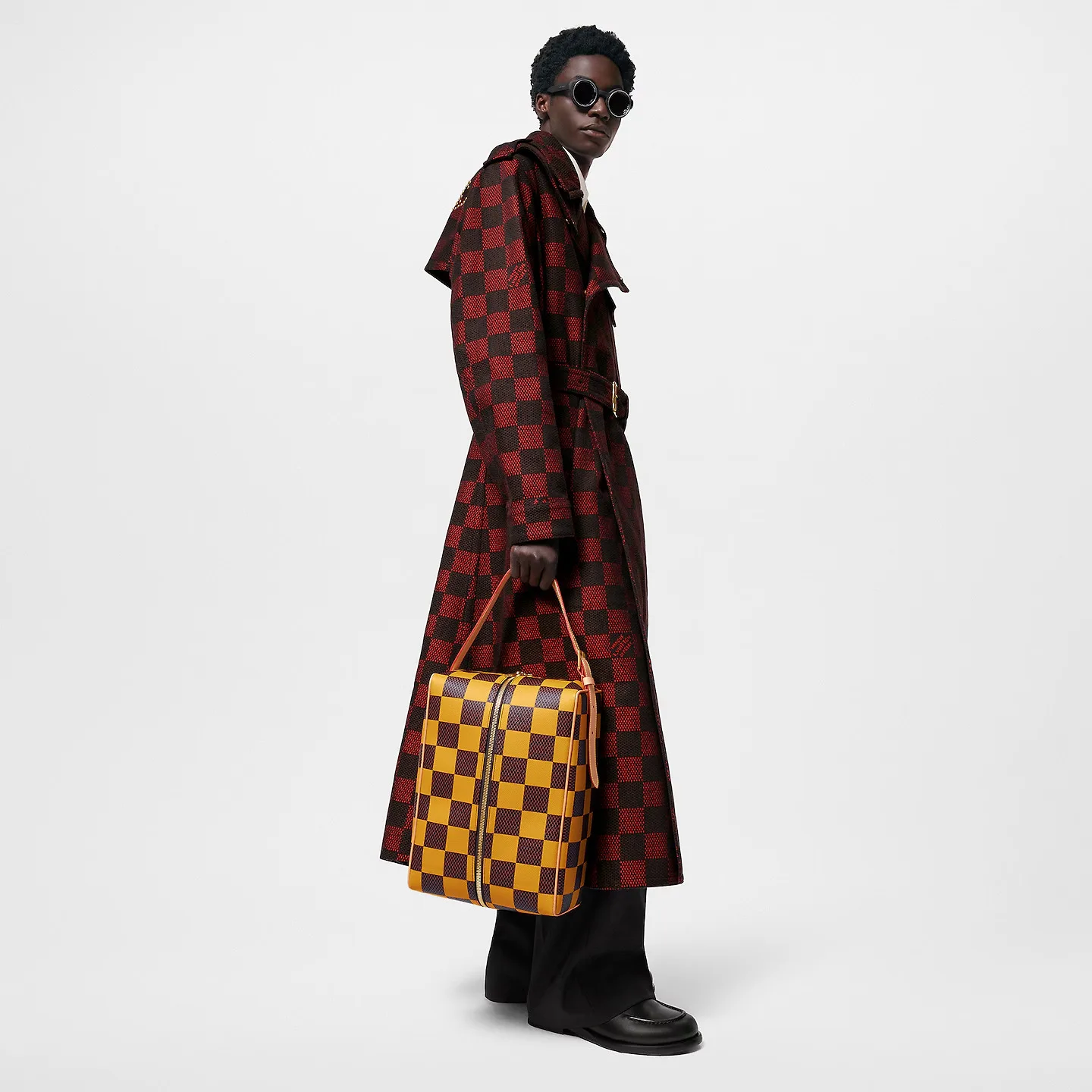 Alternative view of Louis Vuitton Shoes Bag Yellow 10Inches/