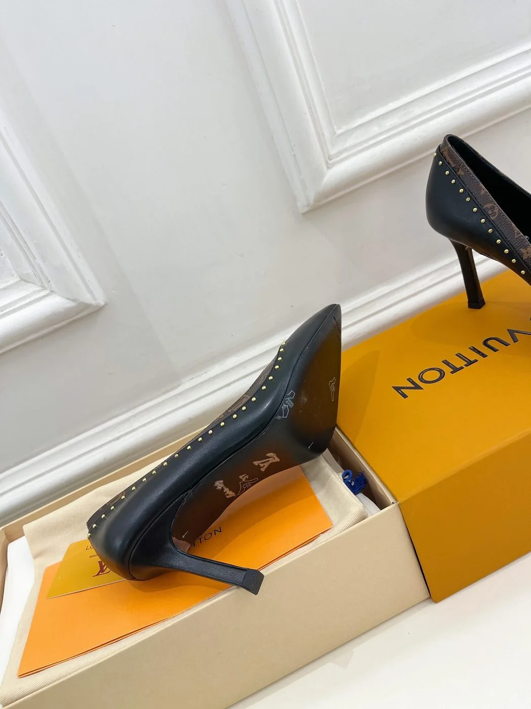 Louis Vuitton Pump Black - Image 5