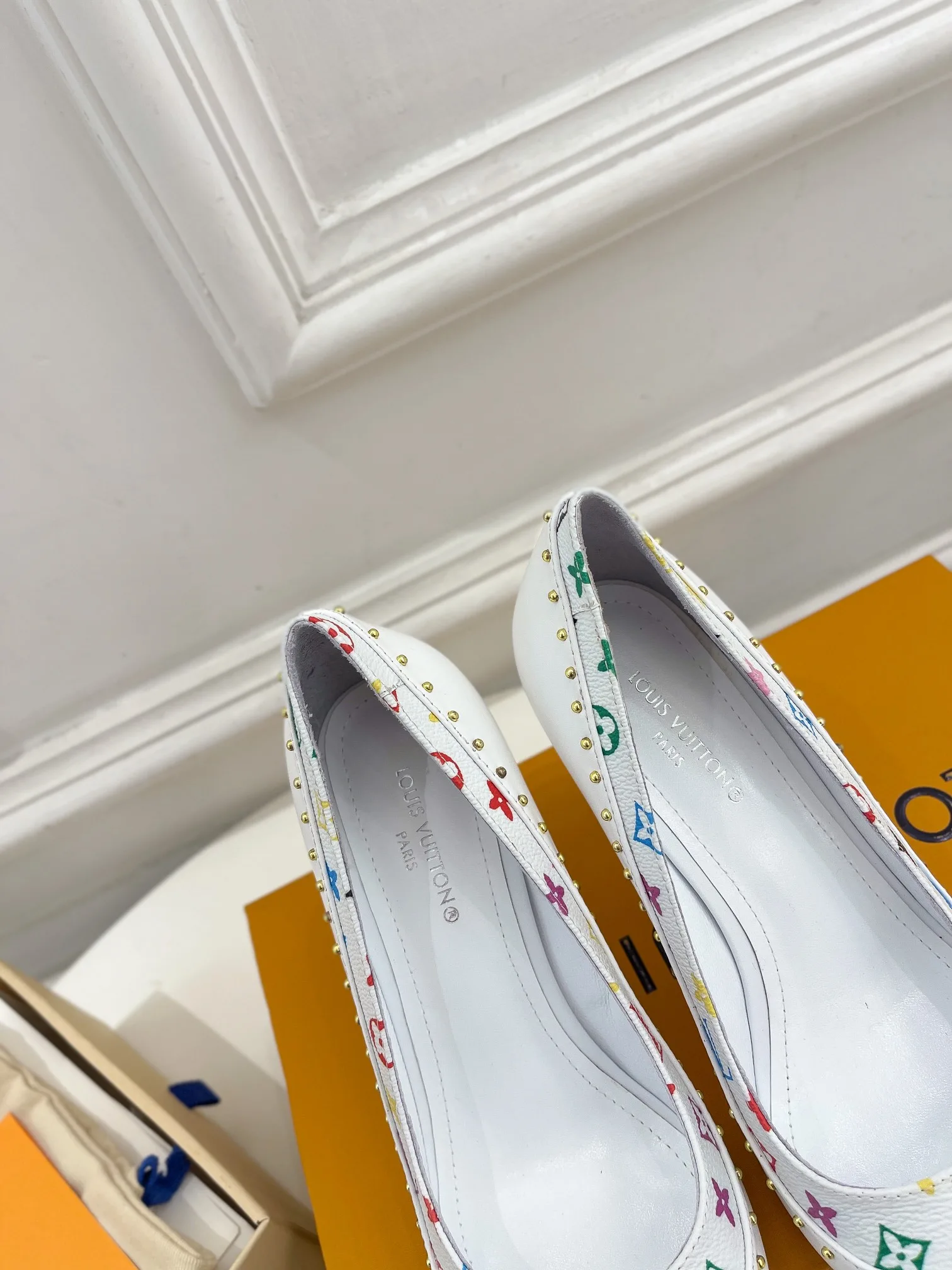 Louis Vuitton Pump White 9.5/ - Image 3