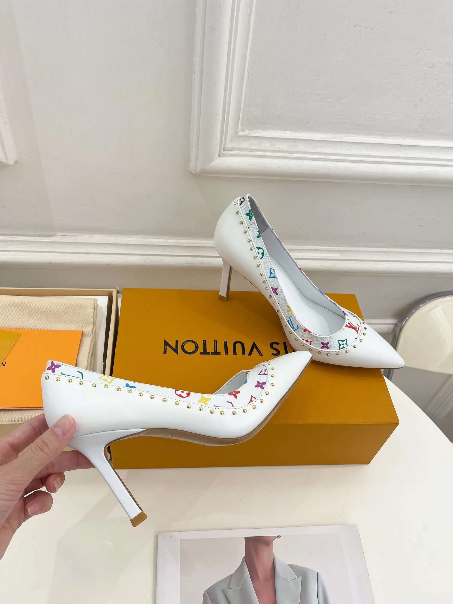 Louis Vuitton Pump White 9.5/ - Image 4