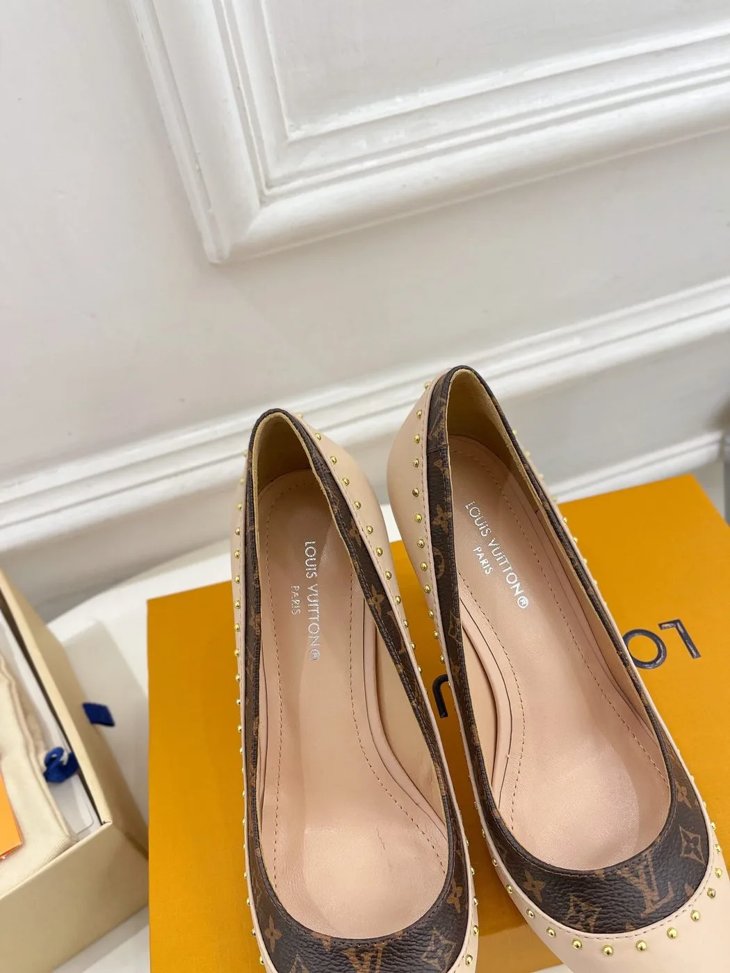 Louis Vuitton Pump Beige 5 - Image 3
