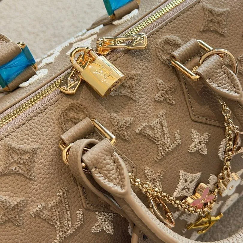 Louis Vuitton Speedy Bandouliere 25 Top Handle Bag / Light Brown - Image 10