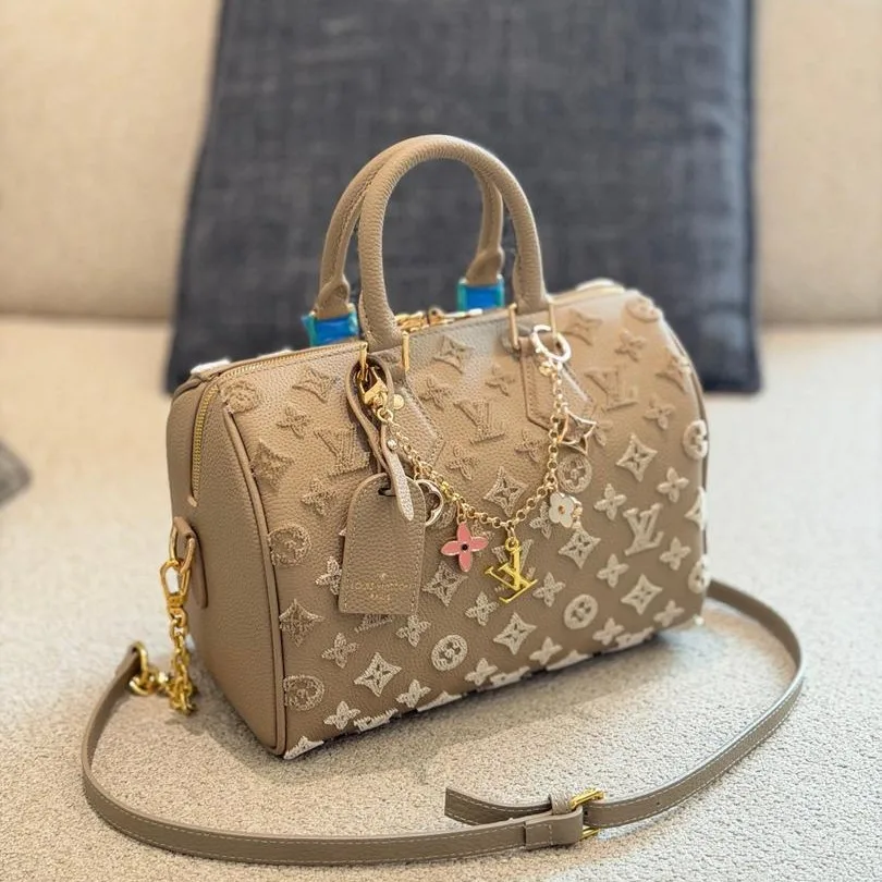 Louis Vuitton Speedy Bandouliere 25 Top Handle Bag / Light Brown - Image 4
