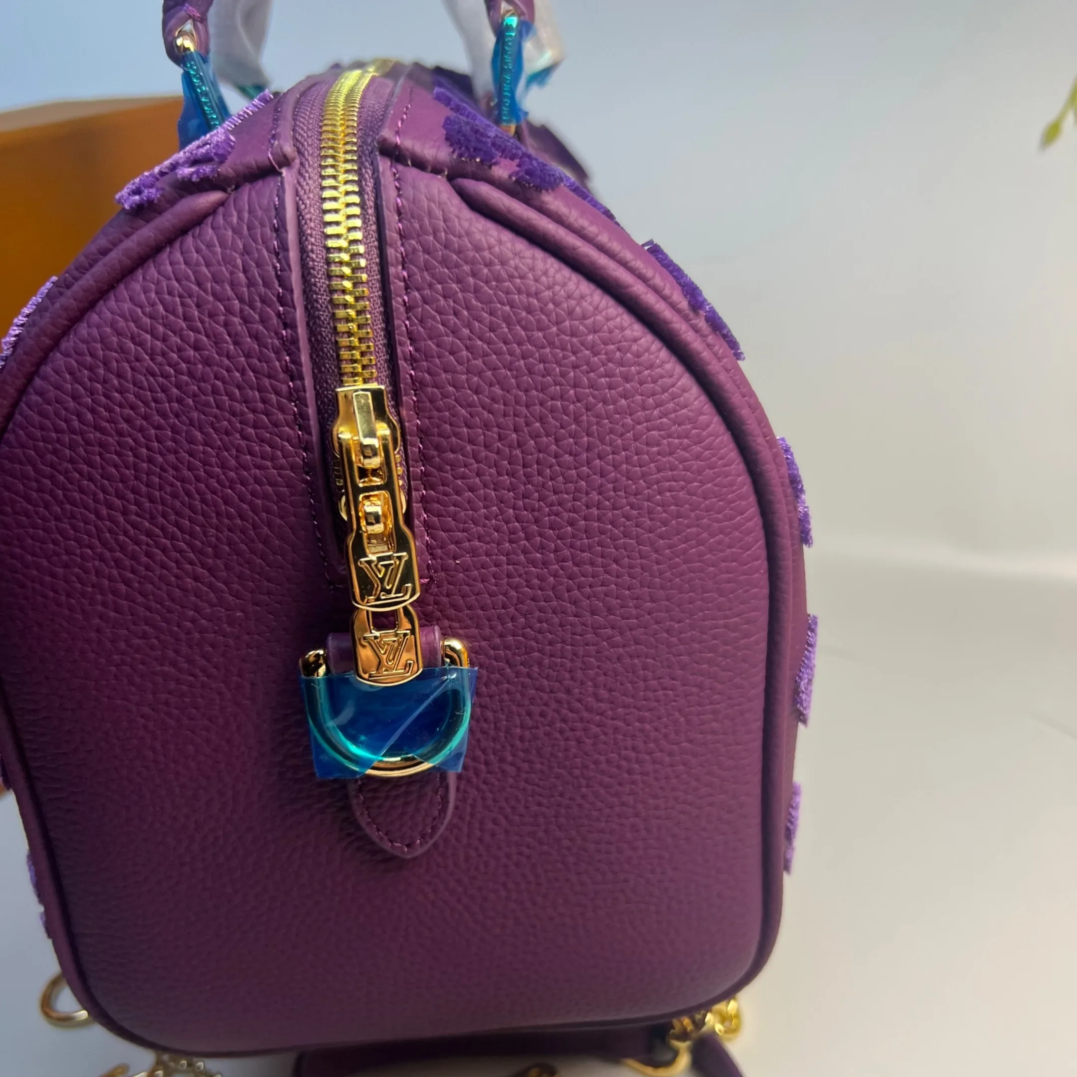 Louis Vuitton Speedy Bandouliere 25 Top Handle Bag / Purple Gold Hardware - Image 5