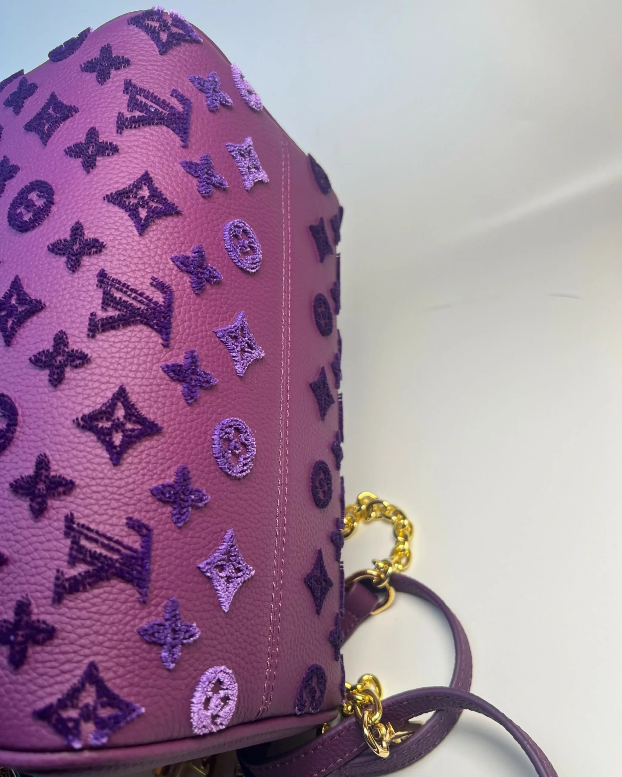 Louis Vuitton Speedy Bandouliere 25 Top Handle Bag / Purple Gold Hardware - Image 7