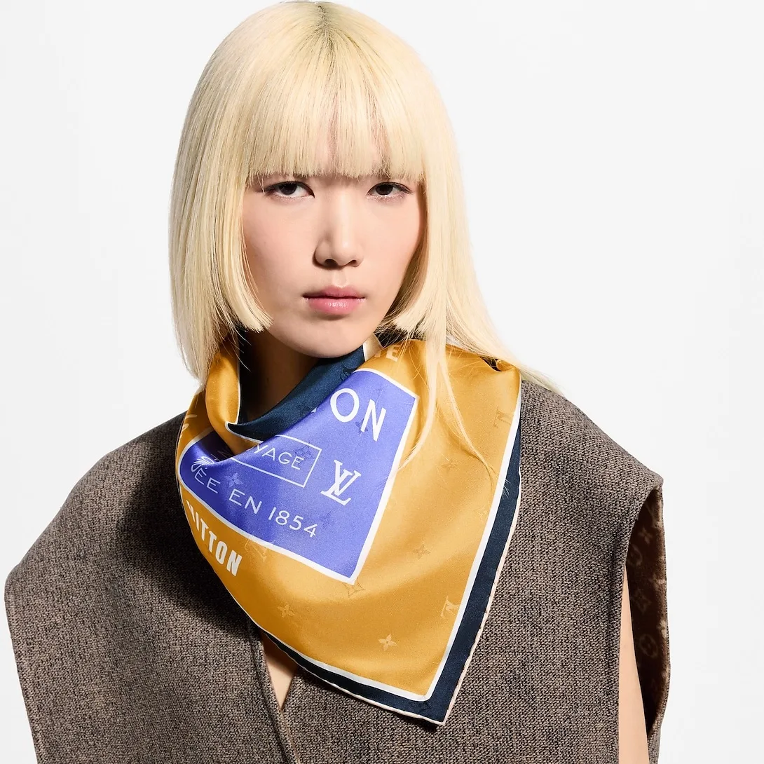 Alternative view of Louis Vuitton Tag And Go Square 90 Scarf Blue
