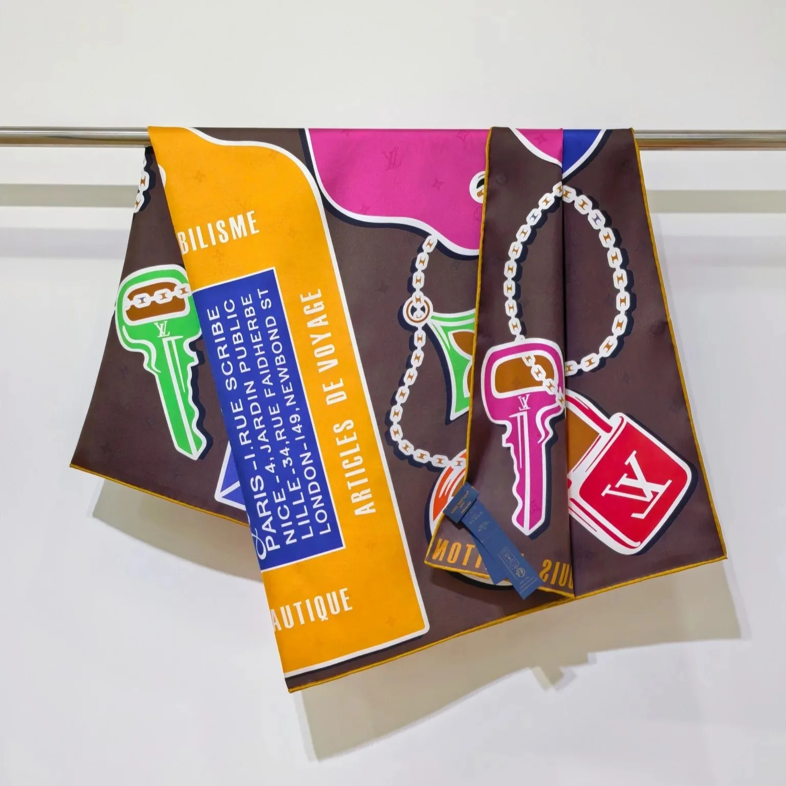 Louis Vuitton Tag And Go Square 90 Scarf Brown - Image 6