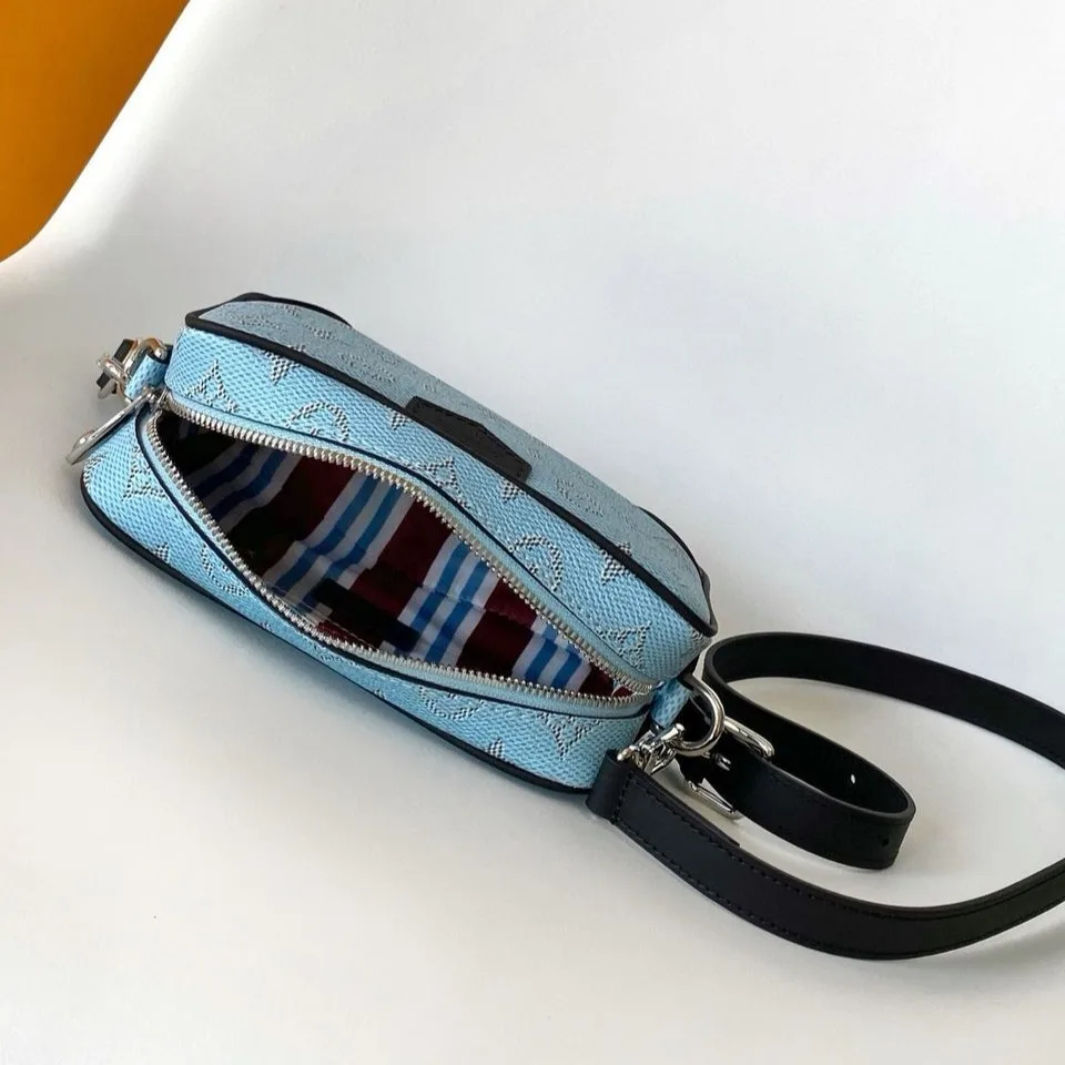 Louis Vuitton Trocadéro Wearable Wallet Blue / - Image 7