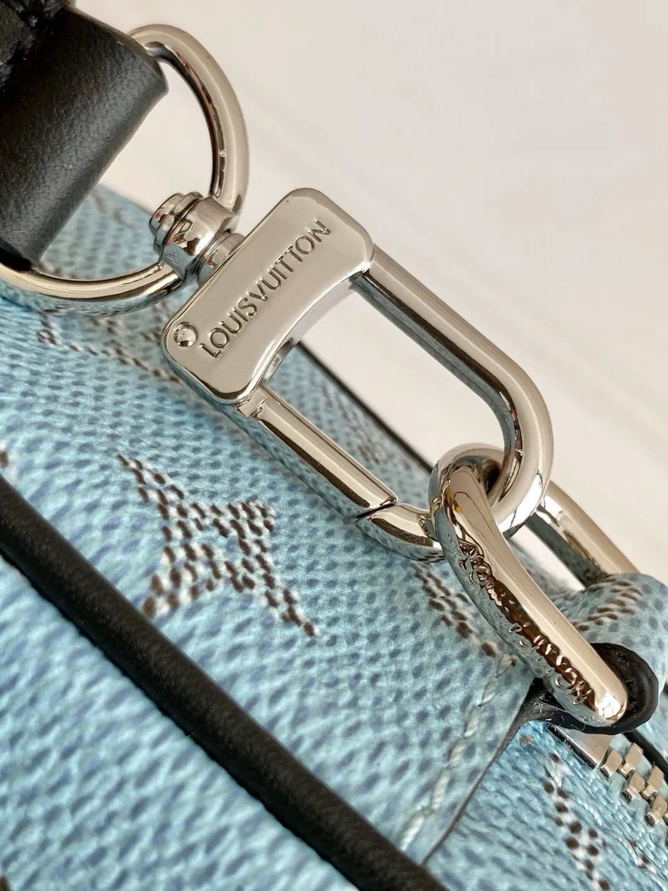 Louis Vuitton Trocadéro Wearable Wallet Blue / - Image 8