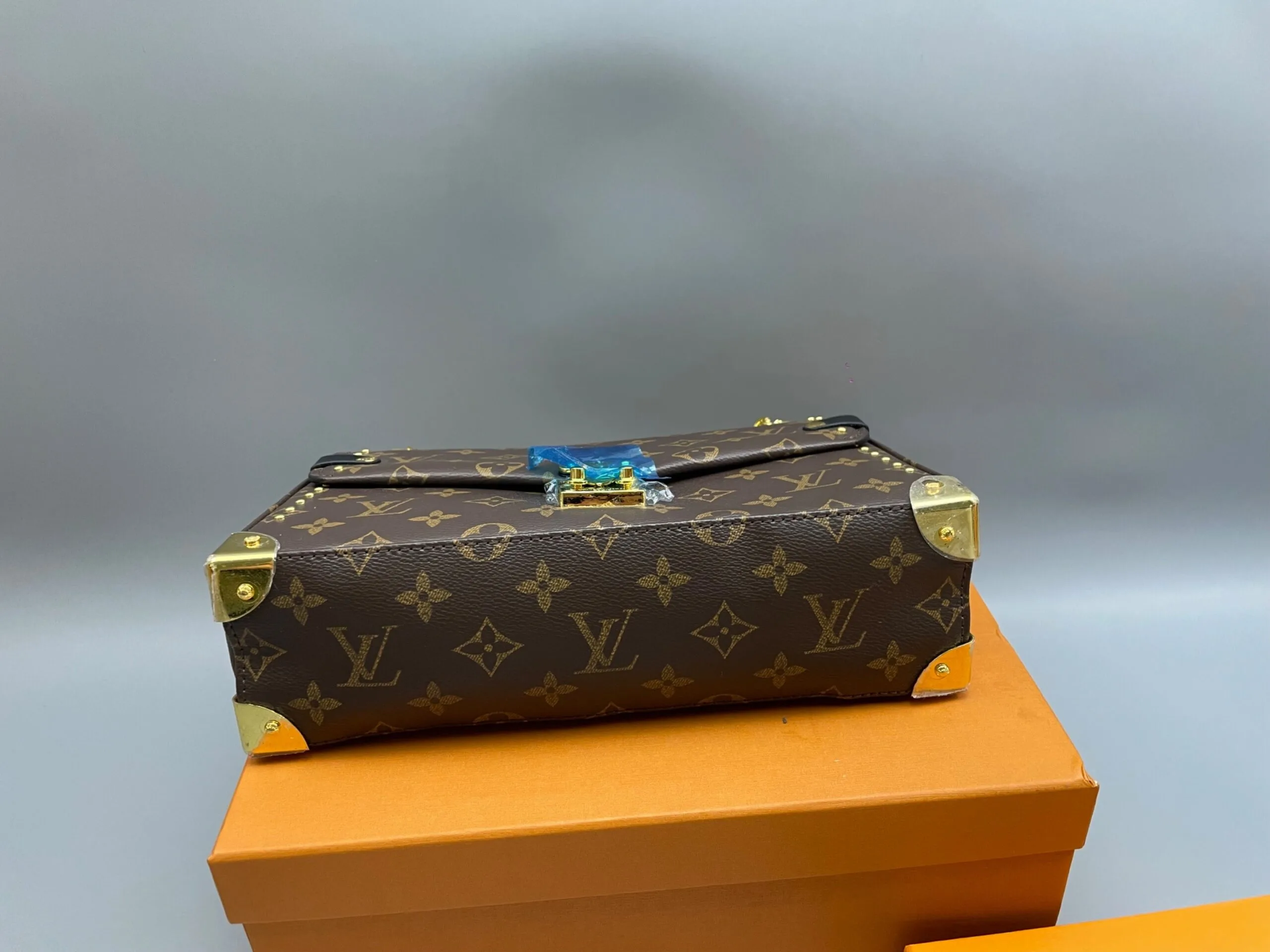 Louis Vuitton Trunkie Bag Monogram / - Image 3