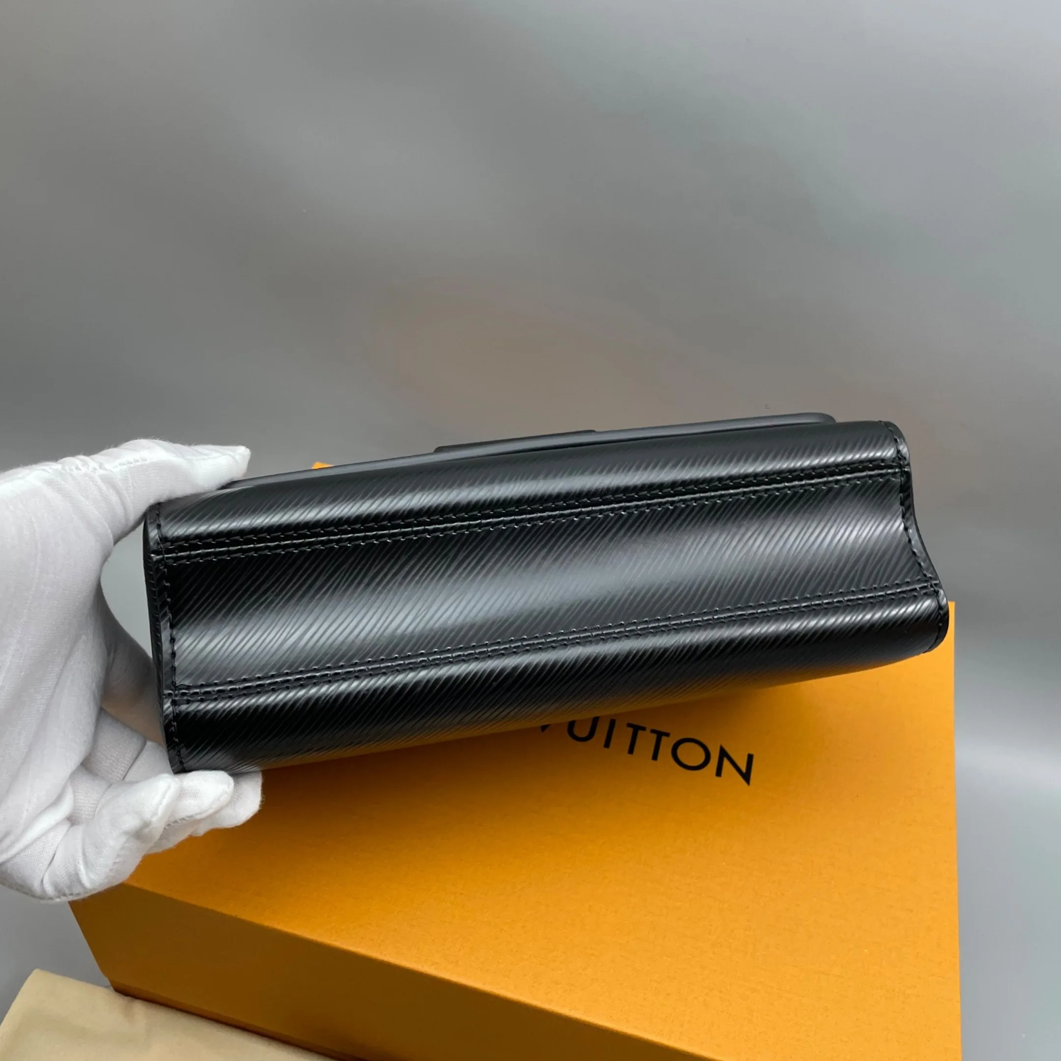 Louis Vuitton Twist West Black / - Image 7