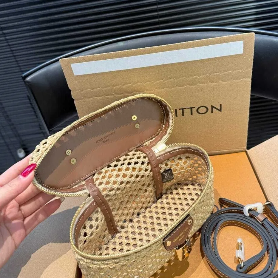 Louis Vuitton Vanity Chain Pouch / Natural Tan Raffia Gold Hardware - Image 7
