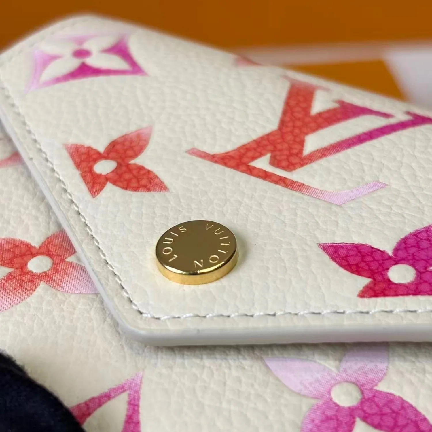 Louis Vuitton Victorine Wallet Cream 4.7 Inches/ - Image 7