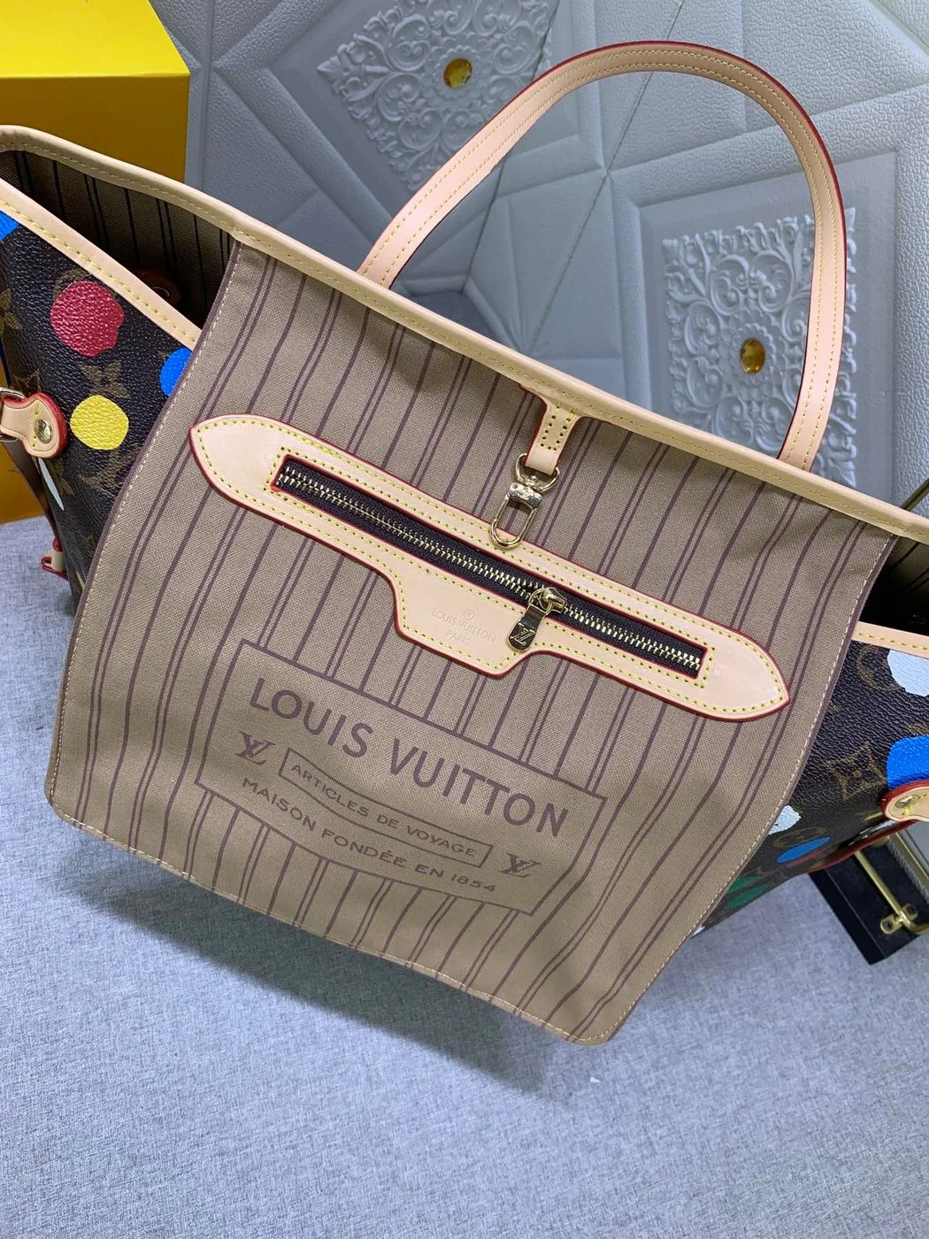 Louis Vuitton LV X YK Neverfull MM / - Image 3