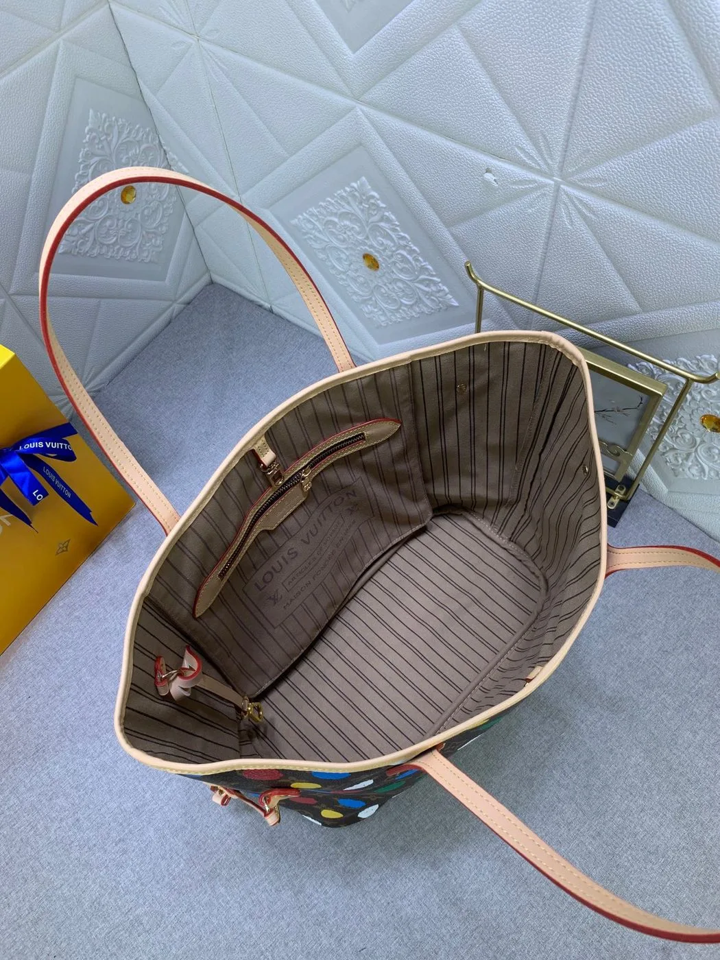 Louis Vuitton LV X YK Neverfull MM / - Image 8