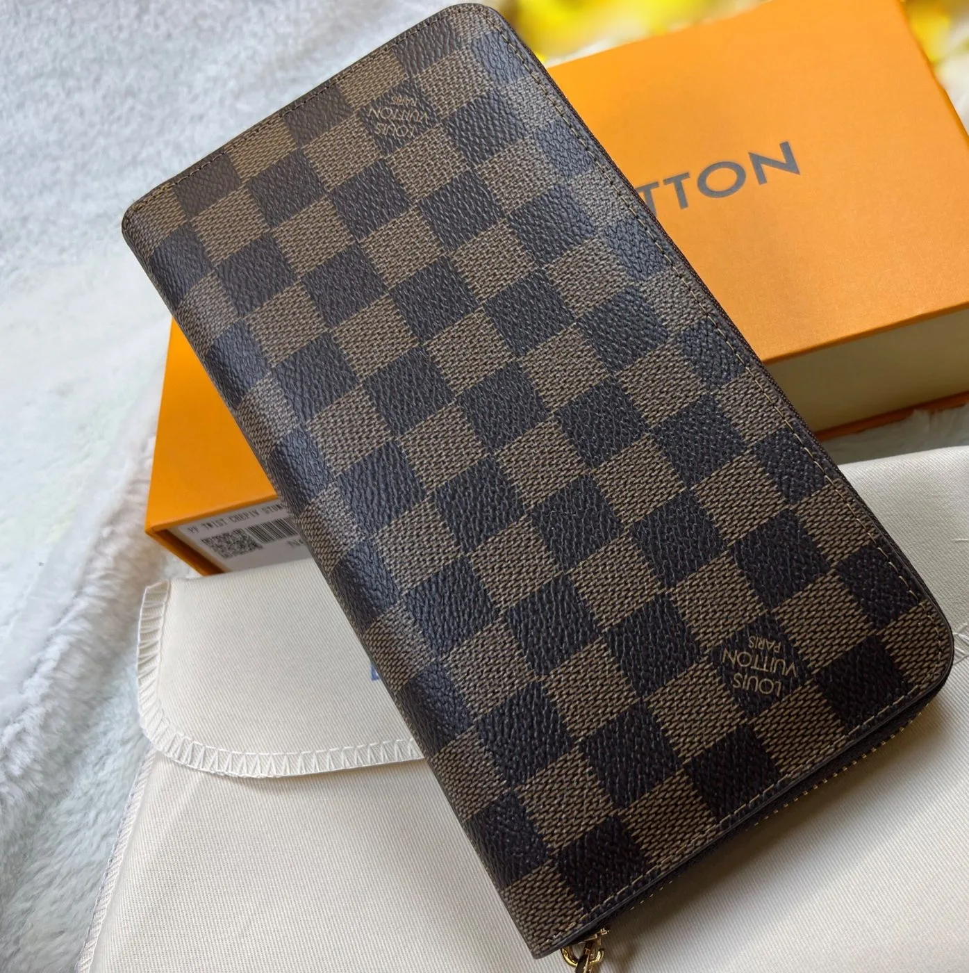 Alternative view of Louis Vuitton Zippy Wallet Canvas Brown