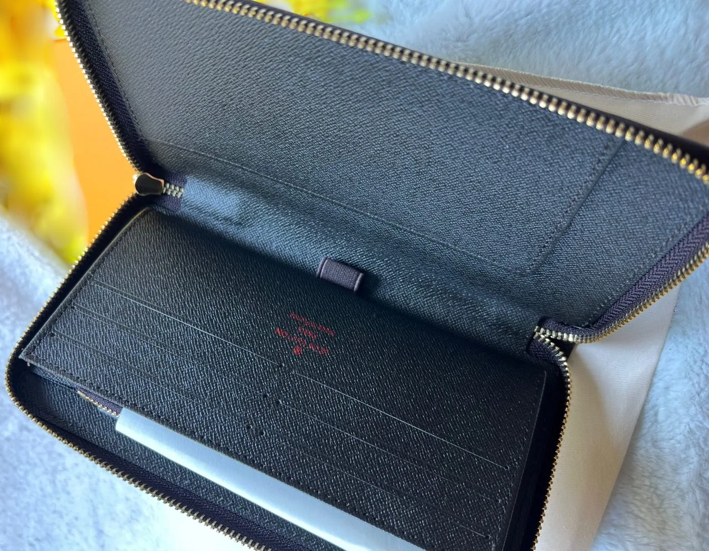 Louis Vuitton Zippy Wallet Canvas Brown - Image 3