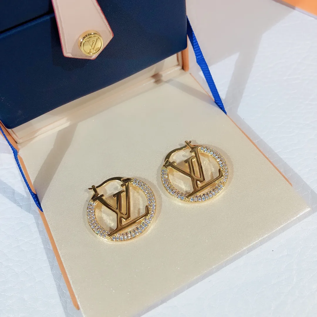 Alternative view of Louis Vuitton Louise By Night Earrings Gold Tone