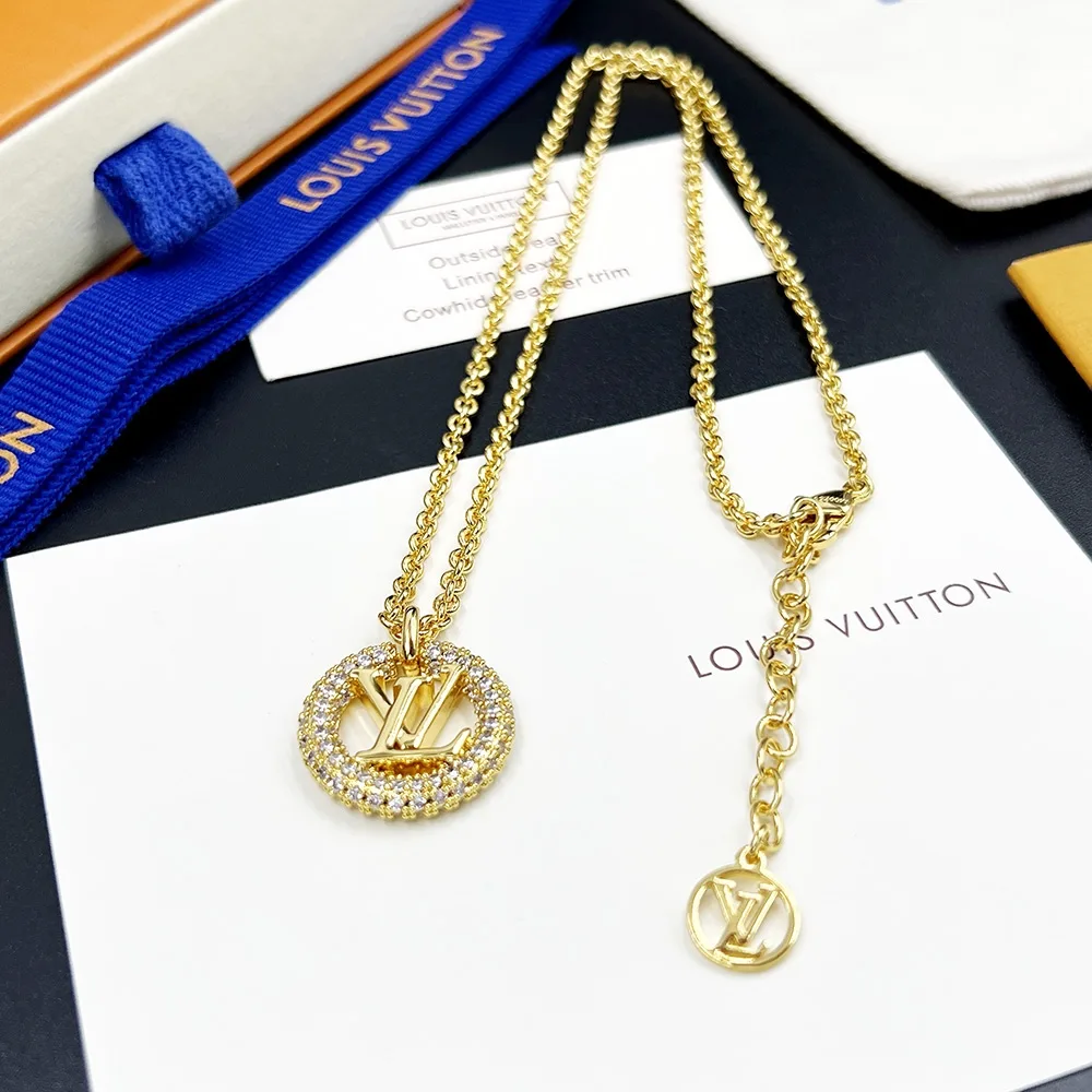 Louis Vuitton Louise By Night Necklace Gold - Image 3