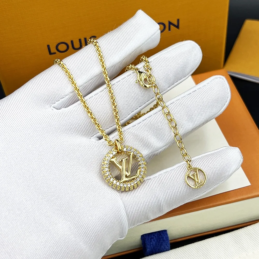 Louis Vuitton Louise By Night Necklace Gold - Image 10
