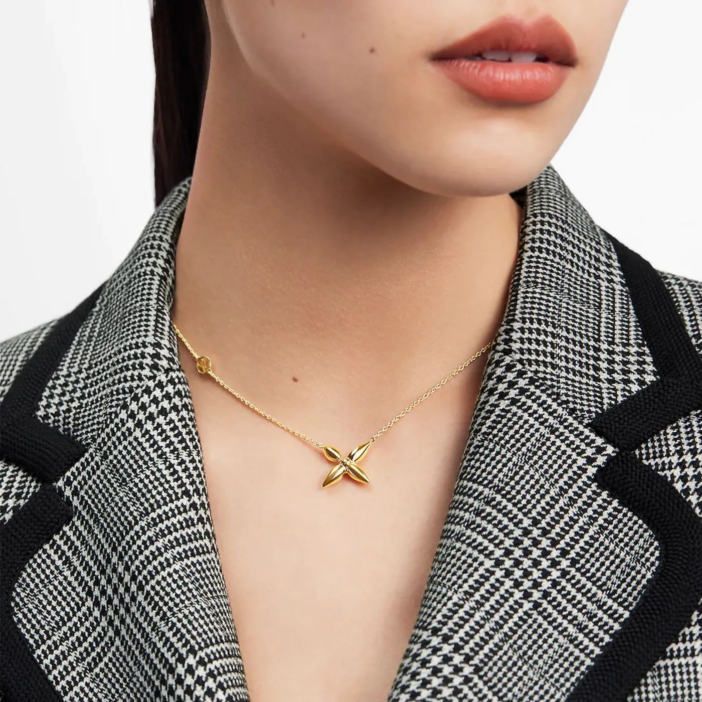 Louis Vuitton Louisette Necklace Gold - Image 5