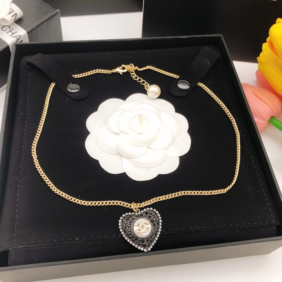 Love Necklace Black - Image 2