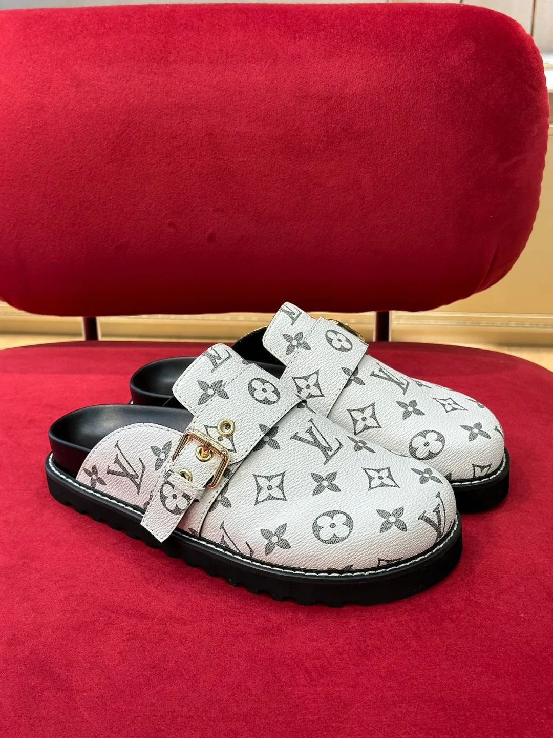 Alternative view of Louis Vuitton LV Easy Mule Monogram Canvas White