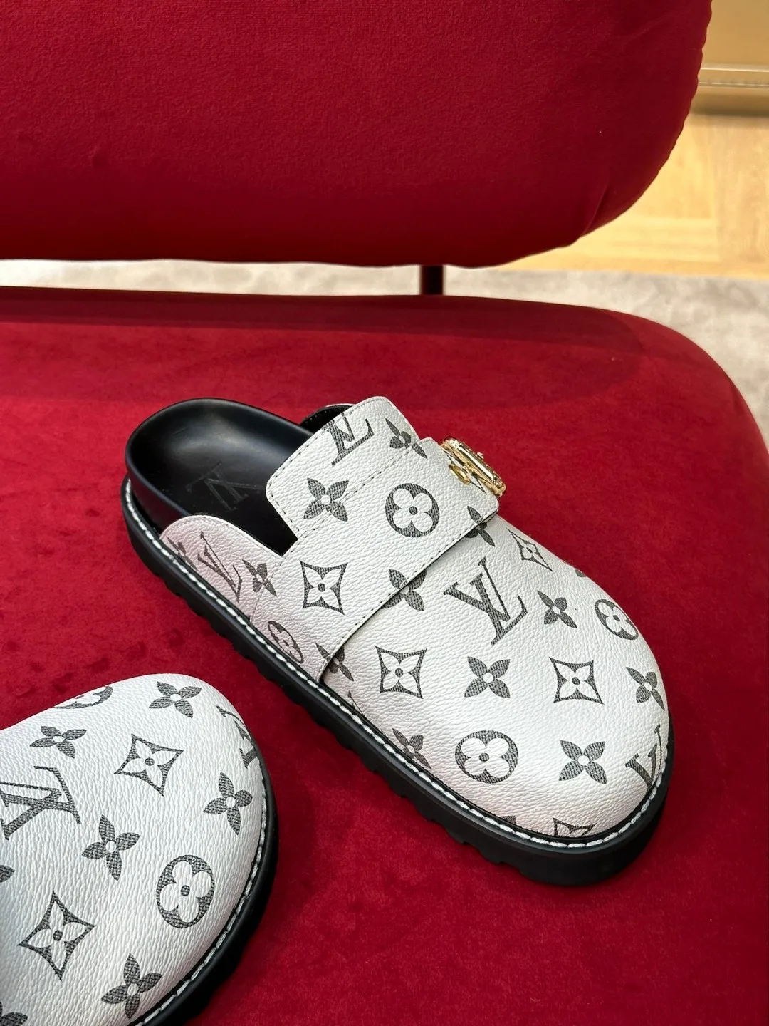 Louis Vuitton LV Easy Mule Monogram Canvas White - Image 5