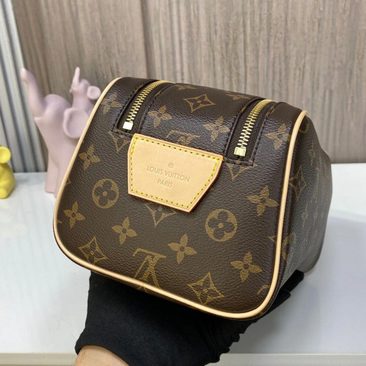 Louis Vuitton King Size Toiletry Monogram Canvas / LV - Image 5