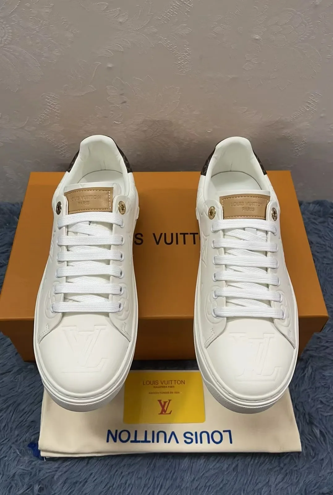 Louis Vuitton Time Out Sneaker White/Brown - Image 8