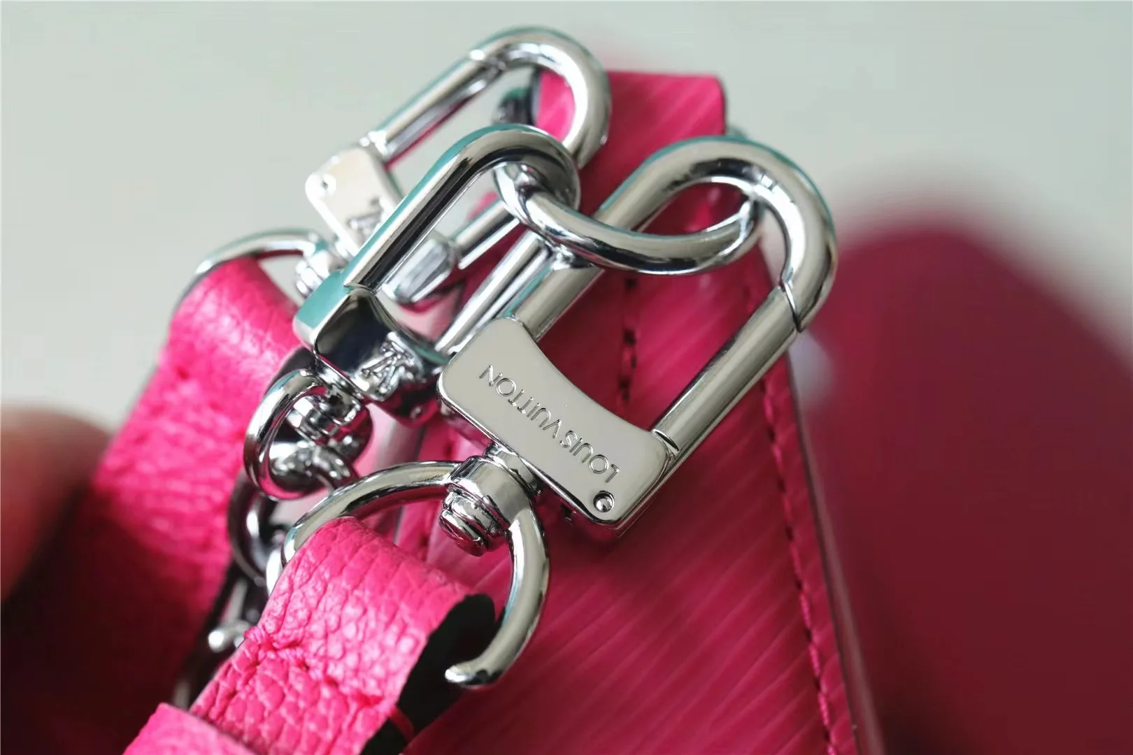 Louis Vuitton Marellini Pink / - Image 6
