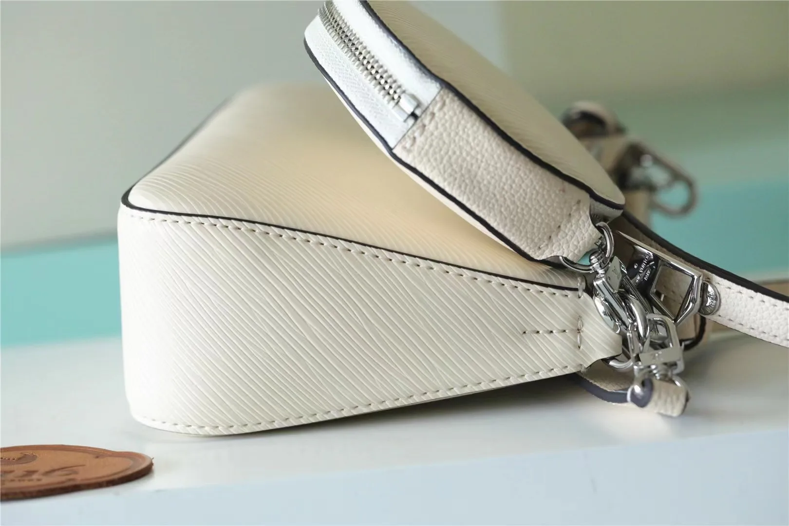 Louis Vuitton Marellini White / - Image 5