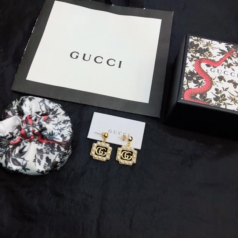 Gucci Mini Pearl Border Frame Earrings Gold Tone - Image 8