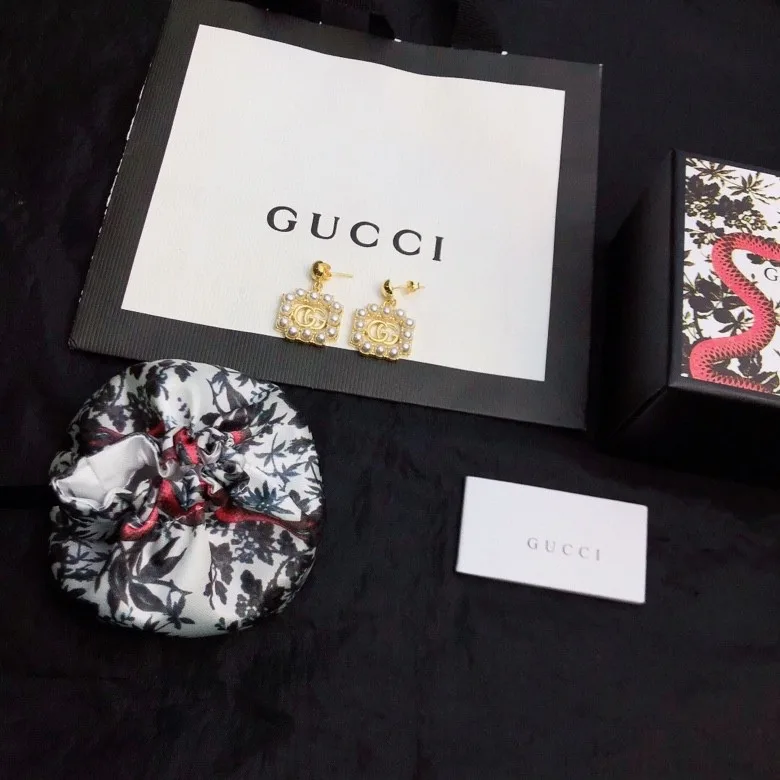Gucci Mini Pearl Border Frame Earrings Gold Tone - Image 4