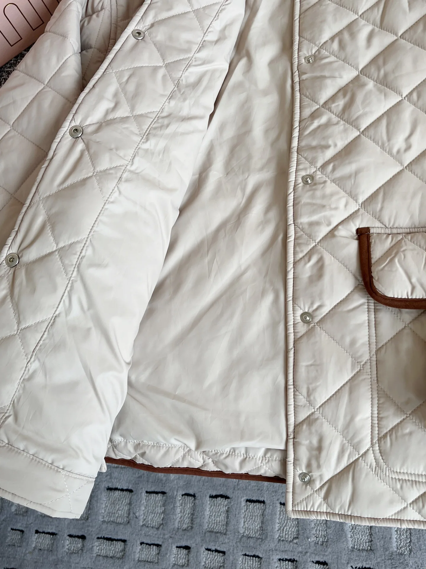 Miu Miu Quilted Jacket With Velvet Collar Beige - Image 5